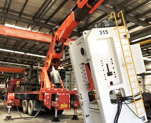 江边乡附近随车吊出租，轻松解决运输难题