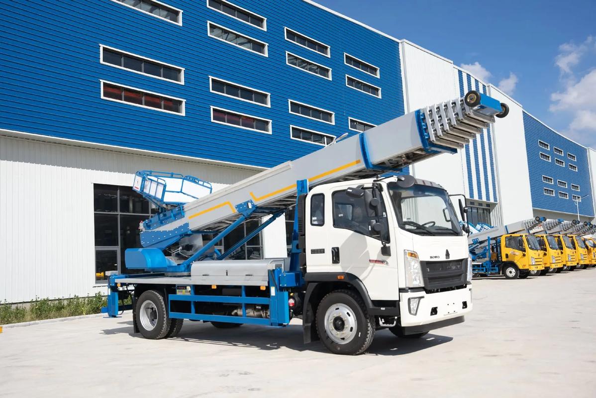 江边乡出租云梯车高空作业车 建筑垃圾搬运